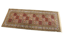 Tapis oriental super d'occasion  Expédié en France