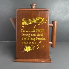 Caixa de sabão em pó vintage de madeira em forma de bule dispensador “I’m A Little Teapot” comprar usado  Enviando para Brazil