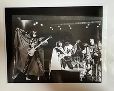 Fotografia promocional Kiss 1979 Dynasty Tour concerto imprensa 8x10 P&B rara comprar usado  Enviando para Brazil