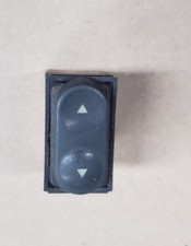 commande leve vitre fiat punto d'occasion commande leve vitre fiat punto d'occasion  Monflanquin