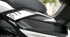 Adesivi per scooter usato  Montecchio Emilia