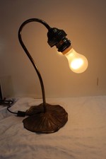 Abajur de mesa L&L WMC bronze tonificado lilly pad pescoço de ganso Art Nouveau comprar usado  Enviando para Brazil