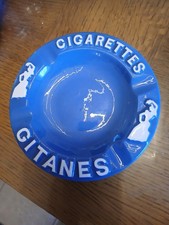 Ancien cendrier bleu d'occasion  Saint-Victoret