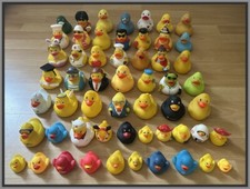 Badeente quietscheente gummien gebraucht kaufen  Berlin