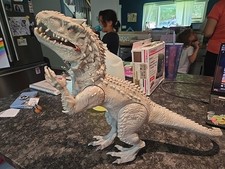 T-Rex Jurassic World 2014 Hasbro 20" Indominus Rex luzes de dinossauro som funciona comprar usado  Enviando para Brazil