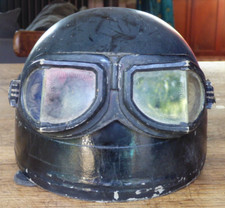 Lot ancien casque d'occasion  Gouville-sur-Mer