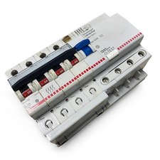 Interruttore magnetotermico bt usato Interruttore magnetotermico bt usato  Falconara Marittima