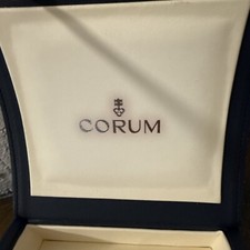 Caixa de relógio Corum azul com interior de cetim creme com travesseiro comprar usado  Enviando para Brazil