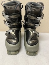 Atomic women ski for sale  Cypress