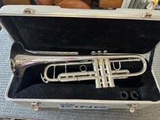 Trompete King 1117SP prata EXCELENTE ESTADO - FAÇA UMA OFERTA comprar usado  Enviando para Brazil