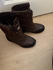 Ugg adirondack women for sale  Villa Park