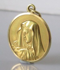 18ct gold pendant for sale  LONDON