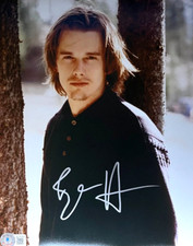 Ethan hawke autografo usato  Spedire a Italy