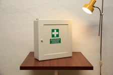 Ddr sanitätsschrank hausapoth gebraucht kaufen  Klötze, Apenburg-Winterfeld