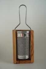 Grattugia formaggio piccola usato Grattugia formaggio piccola usato  Bologna