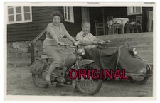 Orig Foto 1959 Frau posiert auf DDR Moped SR 2 & Mann im Krause Piccolo  Trumpf comprar usado  Enviando para Brazil
