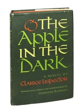 The Apple in the Dark / Clarice Lispector / Hardcover First Edition, Knopf 1967 comprar usado The Apple in the Dark / Clarice Lispector / Hardcover First Edition, Knopf 1967 comprar usado  Enviando para Brazil