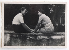 Femmes tiennent main d'occasion Femmes tiennent main d'occasion  Rouen-