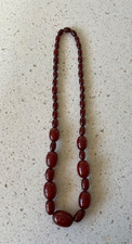 Collier ambre bakelite d'occasion  La Bernerie-en-Retz