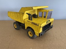 Pneus pretos vintage Mighty Tonka caminhão basculante aço prensado amarelo #2900 comprar usado  Enviando para Brazil