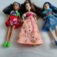 Bundle descendants dolls. for sale  LEIGHTON BUZZARD