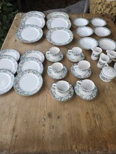 Lovely dinner service for sale  TIVERTON