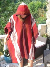 Poncho capuche adulte d'occasion  Saint-Étienne-de-Lugdarès