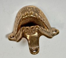 Usado, Antigo abridor de garrafa de dentes falsos folheado a cobre costeletas do meio do século por Lindsey Co. L.A comprar usado  Enviando para Brazil