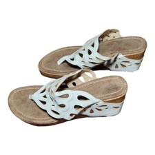 Lovely breeze wedge for sale  Puyallup