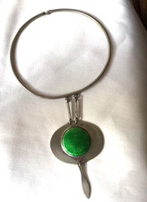 Collier pendentif emaille d'occasion  Vénissieux