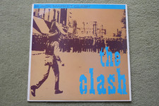 THE CLASH – BLACK MARKET CLASH 12″ LP – Nr MINT 1983 PUNK comprar usado THE CLASH – BLACK MARKET CLASH 12″ LP – Nr MINT 1983 PUNK comprar usado  Enviando para Brazil