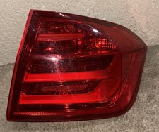 Lanterna traseira lateral direita do passageiro BMW 320i 328i 335i F30 2012-2015 fabricante de equipamento original BMW original comprar usado  Enviando para Brazil