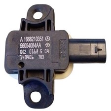 Sensore airbag a1668210351 usato  Pratola Peligna