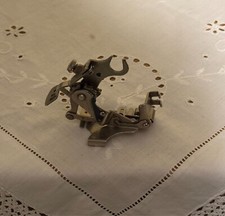 Genuine singer sewing for sale  LEYBURN