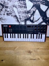 Controlador de teclado Akai Professional MPK Mini Plus 37 teclas comprar usado  Enviando para Brazil