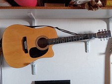 Chitarra acustica elettrificat usato  Raffadali