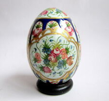 Large porcelain egg d'occasion  Expédié en Belgium