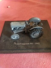 Modellino trattore ford usato  Strona