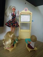 Barbie mattel maitresse d'occasion  Plouvorn