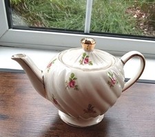 vintage ditsy rose teapot for sale vintage ditsy rose teapot for sale BIRMINGHAM