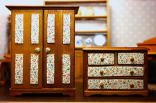 Usado, Casa de bonecas miniatura vintage original personalizado floral quarto guarda-roupa e gavetas baú 1:12 comprar usado  Enviando para Brazil