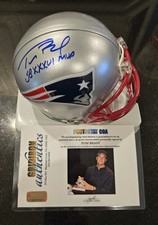 Usado, Lindo mini capacete NE Patriots assinado por Tom Brady com inscrição XXXVI MVP. Certificado de autenticidade comprar usado  Enviando para Brazil