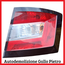 Fanale posteriore destro usato  Taranto