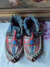Anciens mocassins traditionnel d'occasion Anciens mocassins traditionnel d'occasion  France