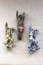 Lot insignes broches d'occasion  Bénouville