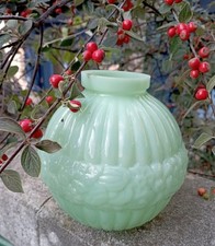 Vase boule opaline d'occasion Vase boule opaline d'occasion  Lille-