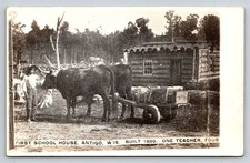 Cartão postal RPPC First School House antigo Wisconsin comprar usado Cartão postal RPPC First School House antigo Wisconsin comprar usado  Enviando para Brazil