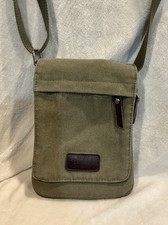 Bolsa tiracolo Berchirly verde oliva lona com alça ajustável - Unissex, usado comprar usado Bolsa tiracolo Berchirly verde oliva lona com alça ajustável - Unissex, usado comprar usado  Enviando para Brazil