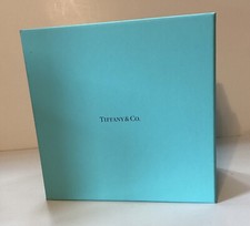 Tiffany & Co.  Autêntica caixa de presente azul vazia grande 8,5” X 8,5” X 4,5” comprar usado  Enviando para Brazil