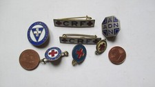 Lot petits insignes d'occasion  Garéoult